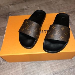 Louis Vuitton Waterfront Mule sandals